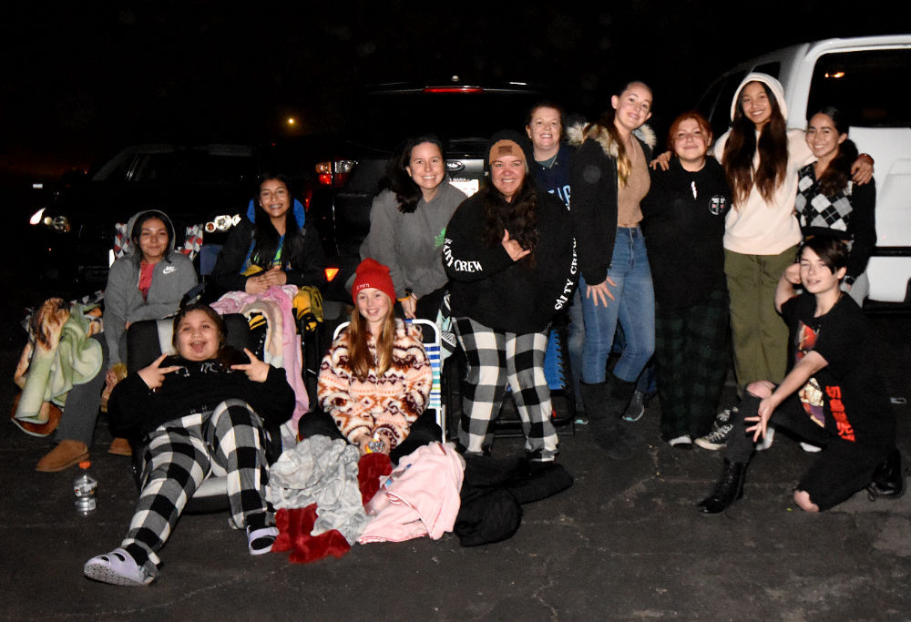 010722-smt-news-drive-in-004